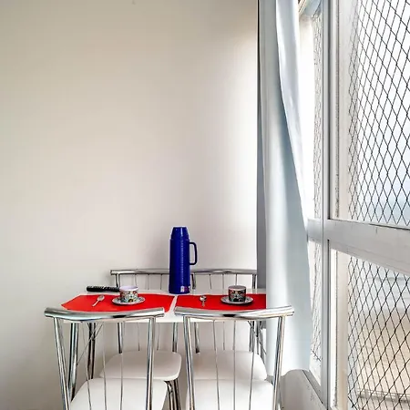 Apartamento, Ate 4 Pessoas,20 Metros Da Praia Do Sonho, Pe Na Areia,100 Mb Wi-Fi Itanhaem Exterior photo