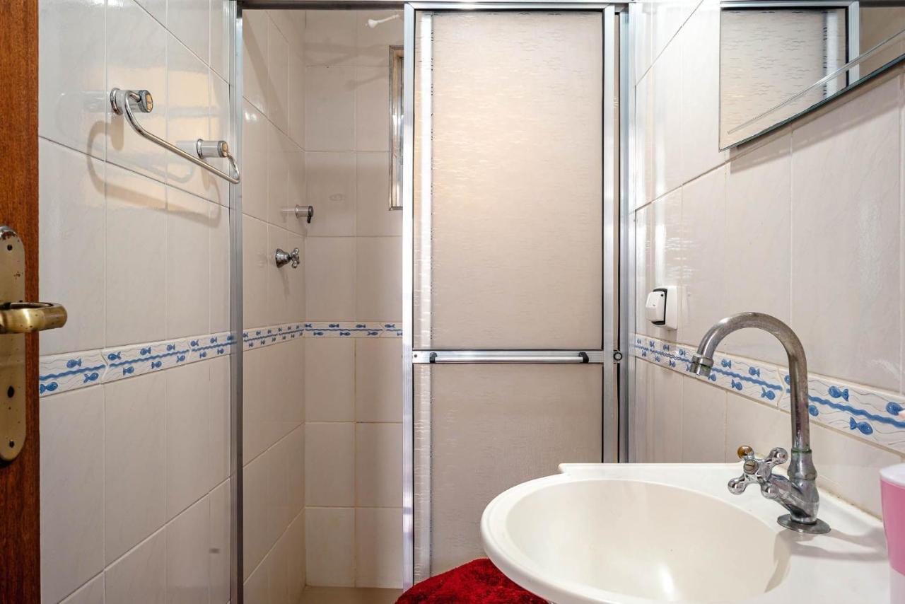 Apartamento, Ate 4 Pessoas,20 Metros Da Do Sonho, Pe Na Areia,100 Mb Wi-fi Apartment *